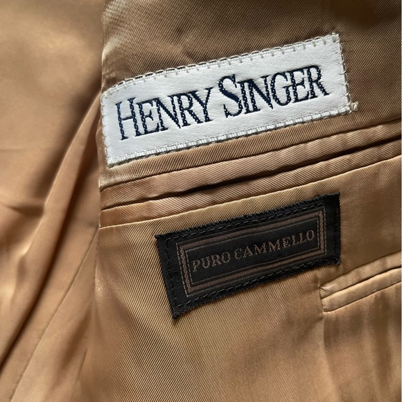 Italian made Canali Blazer in excellent condition. - Picture 7 of 7